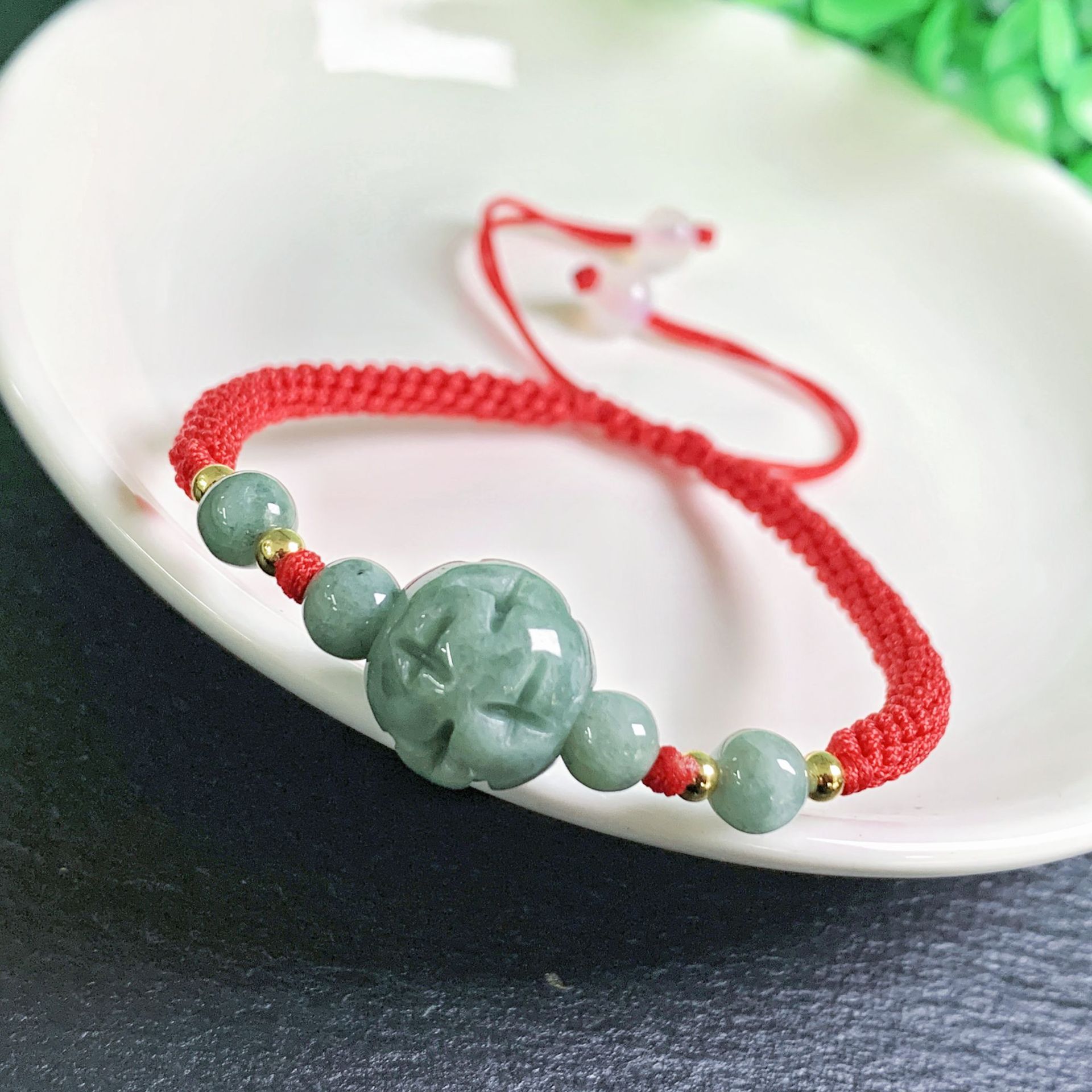 A Myanmar Jadeite Carve Bead B - огляд і ціна Beading